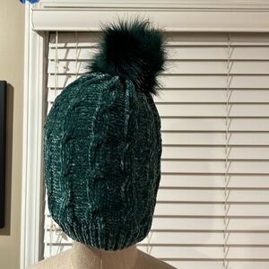 Ruggine Pom Pom Winter Beanie